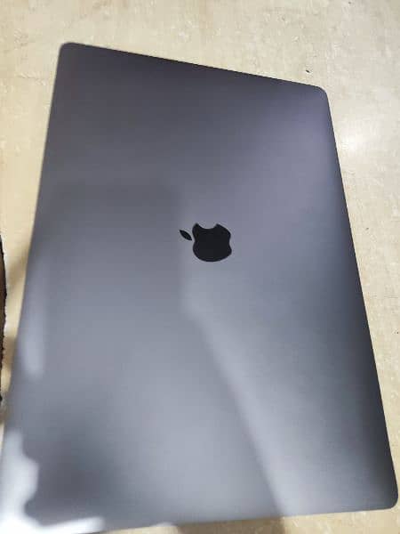 Macbook Pro 15 Inch 2019 Model 16gb Ram 512gb ssd 0