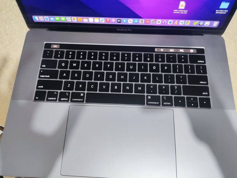 Macbook Pro 15 Inch 2019 Model 16gb Ram 512gb ssd 4