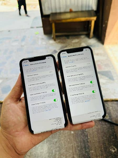 iphone 11 Brand New in Apple Warranty 3