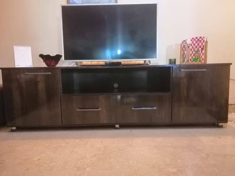 LED TV console 3