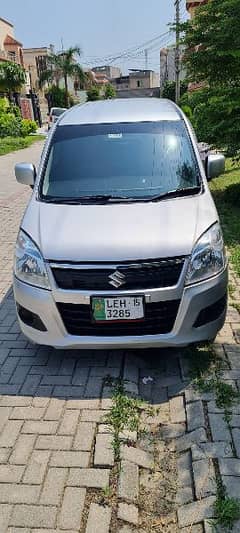 Suzuki Wagon R 2015 model home used car Good looking chill a. c