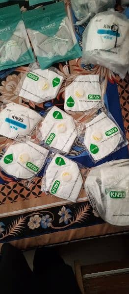 urgent for sale safety gloves and simple masks kn95 masks 12