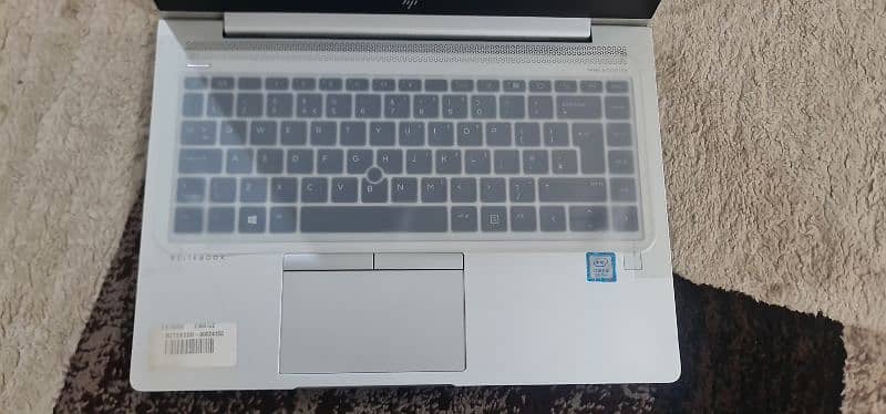 hp elitebook 840 g5 just like brand new 6