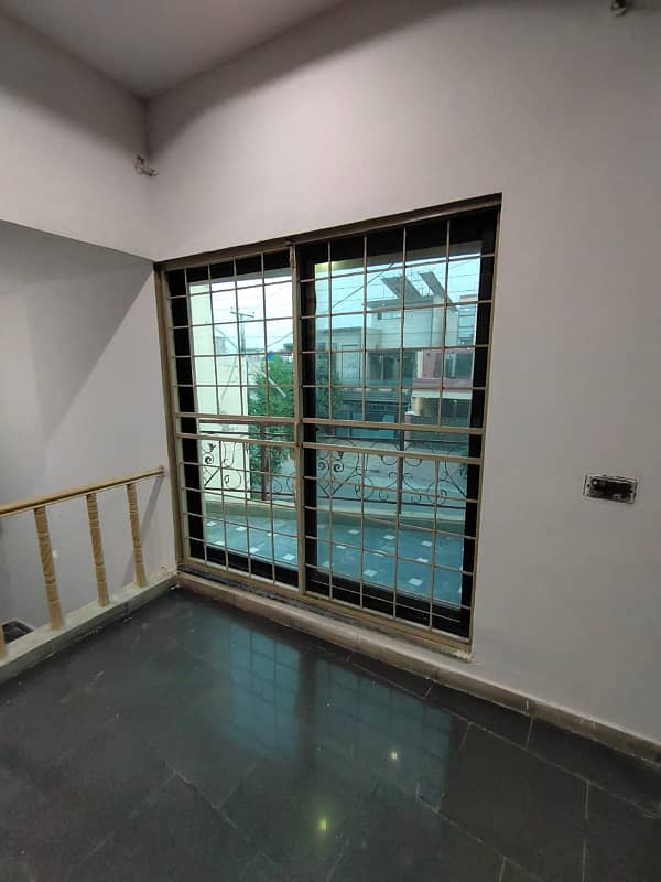 10 marla first floor portion for rent, sahafi colony main canal road Lahore 20