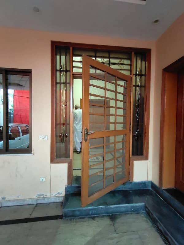 10 Marla Lower Portion For Rent, Sahafi Colony Main Canal Road Lahore 9