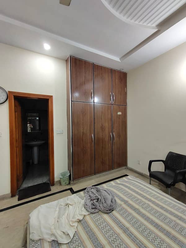 10 Marla Lower Portion For Rent, Sahafi Colony Main Canal Road Lahore 22