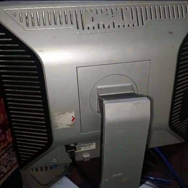 DELL PC GOOD CONDITION ALL OK FULL SYSTEM WITH MONITOR 500Gb 6