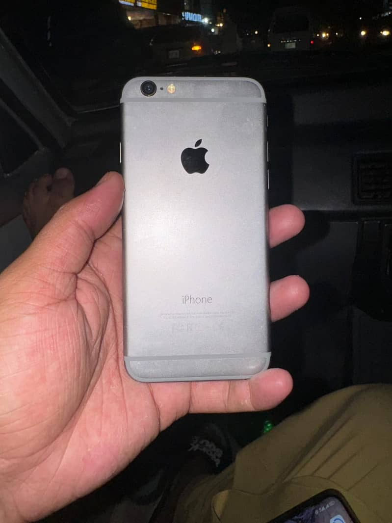 iphone 610/10 cndition all okay whatsapp 03=70=788=9393 Nonpta 64 gb 1