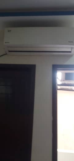 Two used non inverter split AC