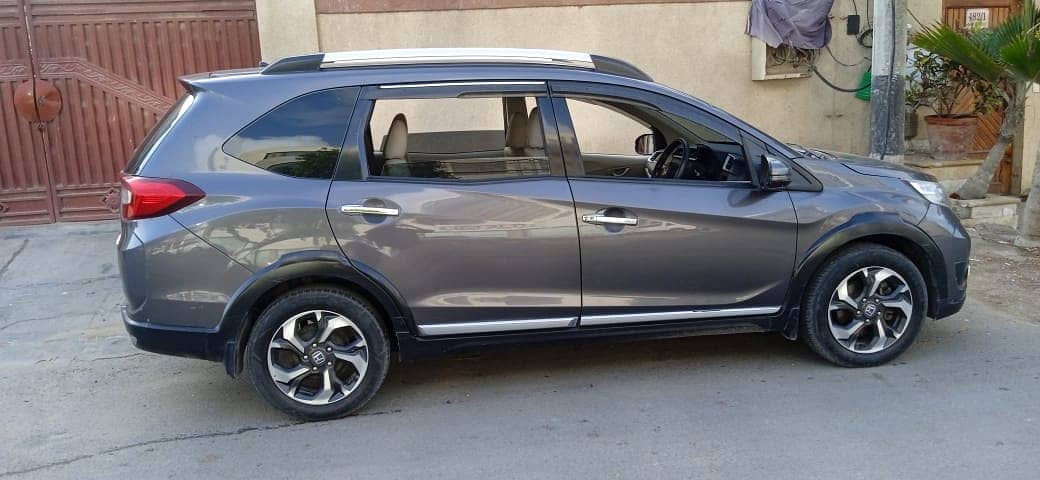 Honda BR-V 2018 i-VTEC S 10