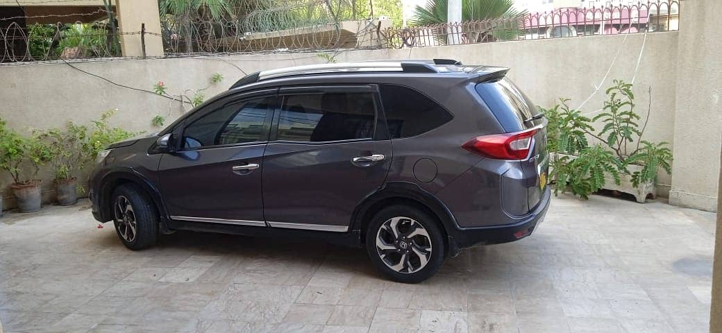 Honda BR-V 2018 i-VTEC S 17