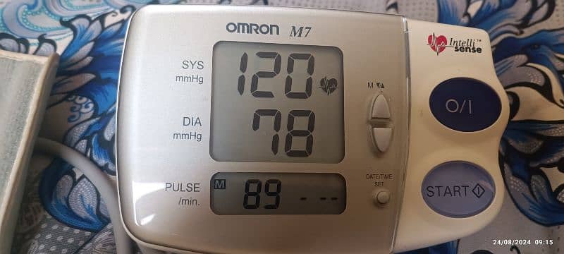 blood pressure monitor M7 1