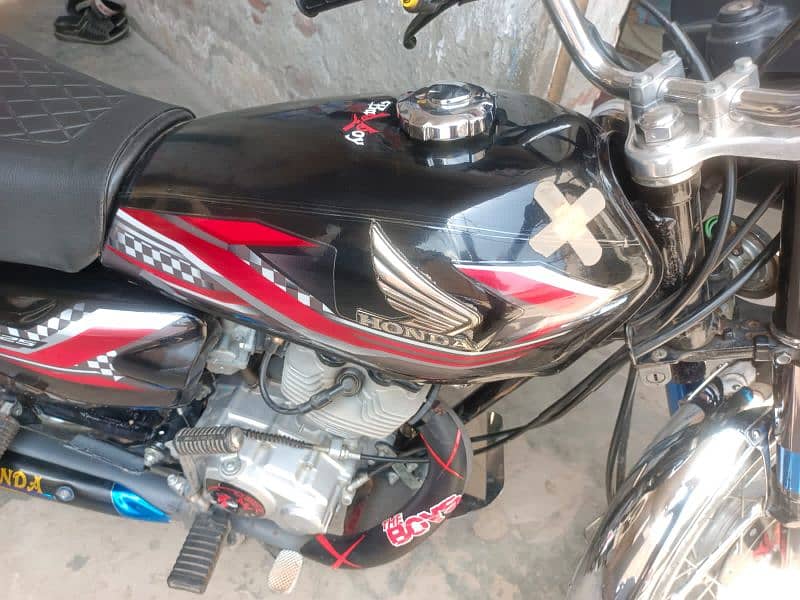 honda 125 Black colour in Multan genuine 03009532628 7