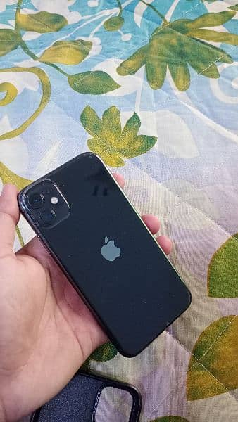 iPhone 11 JV 64GB Black, 91% Battery, 10/10, Box, PKR 60K 7