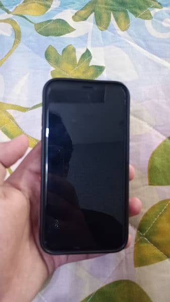 iPhone 11 JV 64GB Black, 91% Battery, 10/10, Box, PKR 60K 9