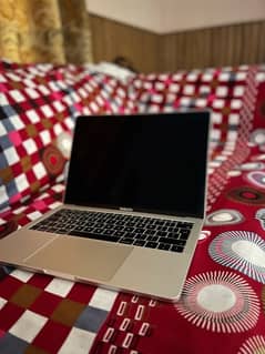 Macbook Pro 2017 0