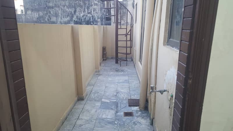 7 Marla Single Unit House, 4 Bed Room With Attached Bath, Drawing Dinning Kitchen TV Lounge Servant Quarter 29