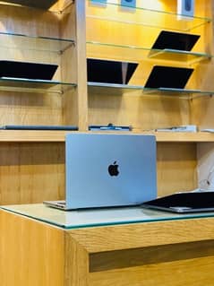 Mac book M1 pro 14 inch