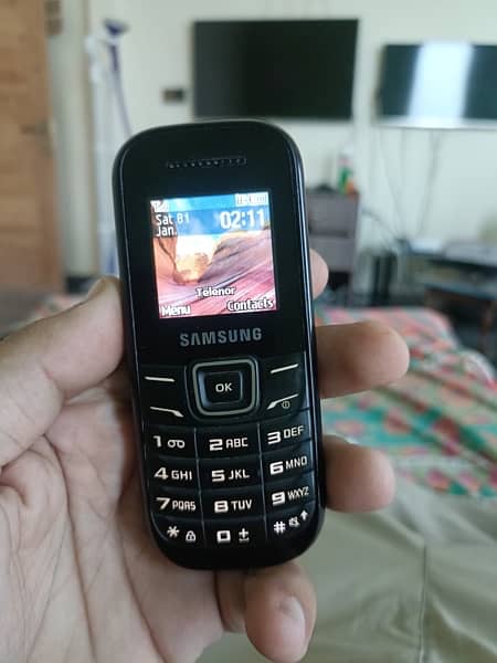 Samsung Keypad Original Mobile E1200 0