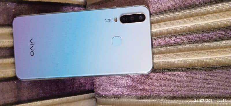 Vivo Y17 for Sale Complete box 4