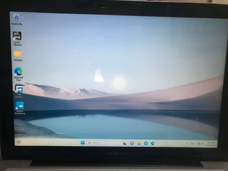 APPLE MACBOOK PRO LATE 2011 4GB RAM 250GB HDD  URGENT SALE 2