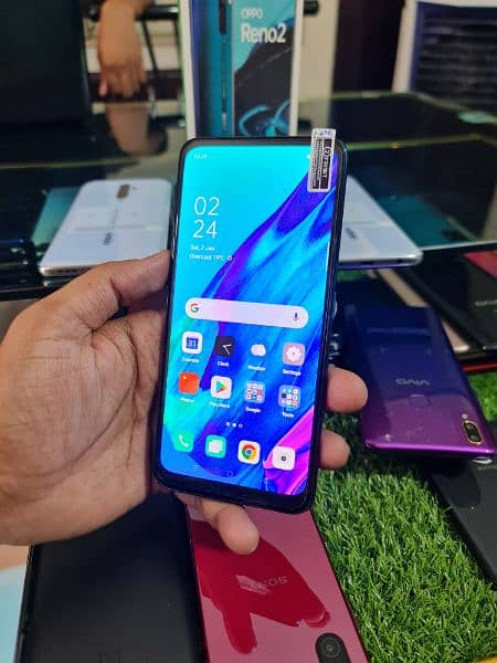 oppo reno 2z 8gb 256gb  Display Finger( popup Cam) 4000 mah 10/10 2