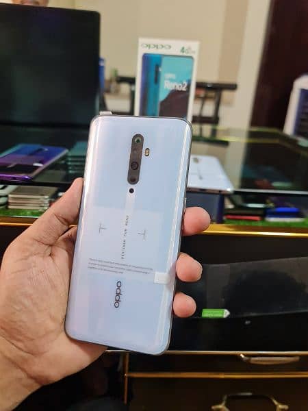 oppo reno 2z 8gb 256gb  Display Finger( popup Cam) 4000 mah 10/10 5