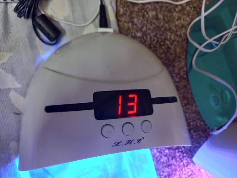 Nail uv lamps. Nail drying, baby phototherapy, currency checking 7