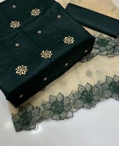 3 pcs women's unstitched lawn Embroidered Suite 0