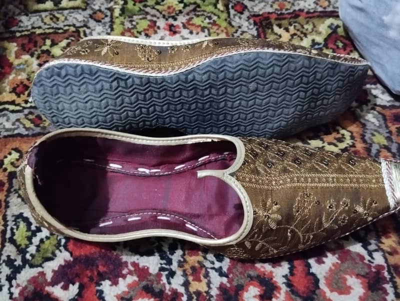 Khussa Size 8 4