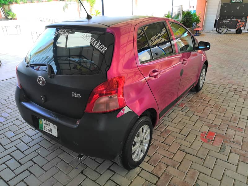 Toyota Vitz 2005 Automatic 2