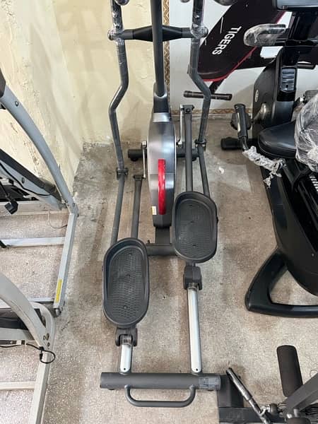 Running Treadmils Cycles Ellipticals Electric Machines 9