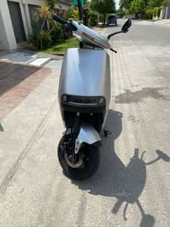 NewAsia Ramza G7 (electric Scooty)