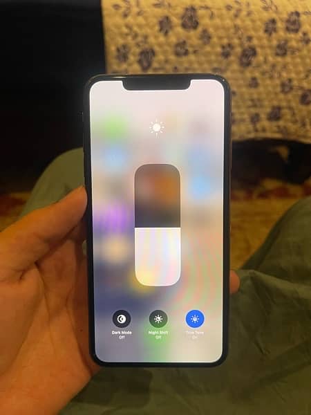 iPhone XS Max Gold 64GB Dual SIM 0