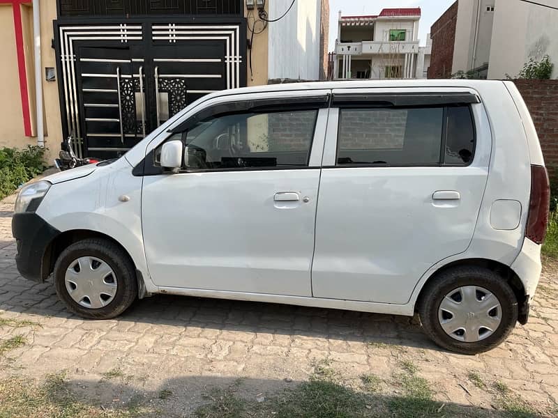 Suzuki Wagon R 2018 9