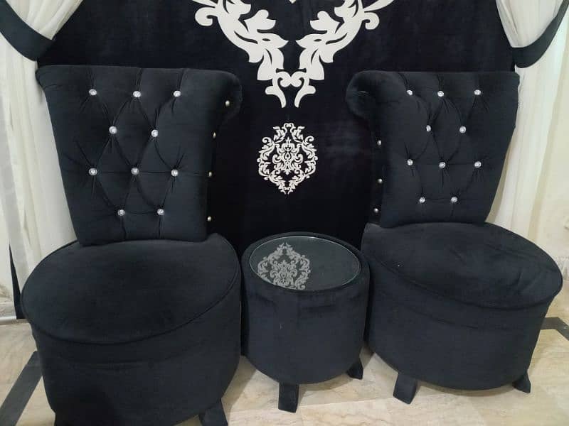 black sofa chair 1