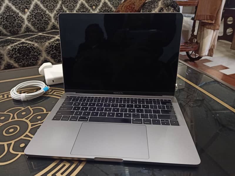 MacBook Pro2017, Core i5,13"Ratina Dsply,16GB RAM,256GB SSD 0