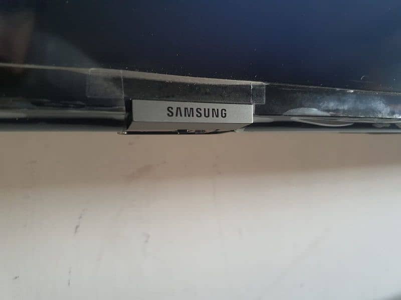 original samsung 55"lnch smart led TV Made in Indonesia 11