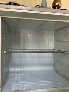 Dawlence fridge like new for sale