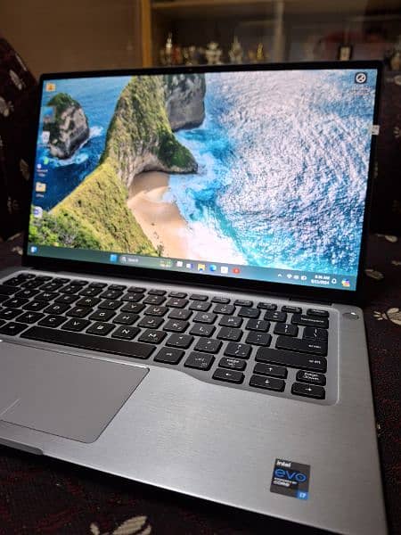 Dell Latitude 7400 2-in-1 1