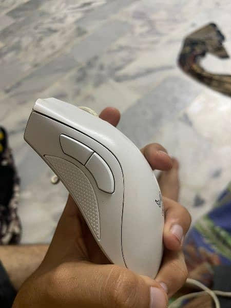 Death Adder Essential White Mouse For Sale 3