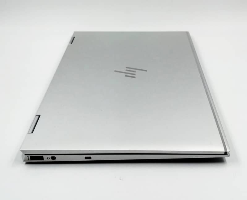 HP ELITEBOOK  1040 G7 CORE i7 10th GEN 16GB DDR4  / 256 SSD 6