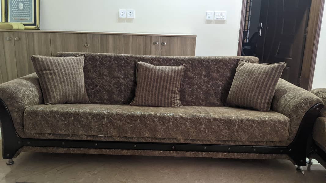 SOFA CUM BED CONDITION 9/10 NEW POSHISH 2