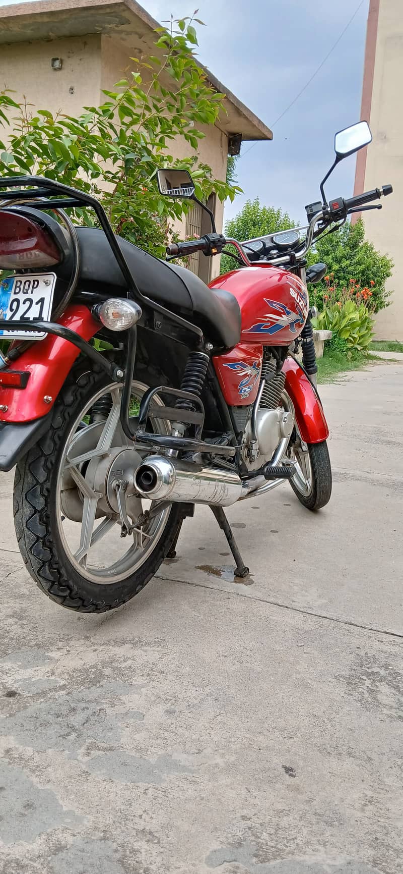 Suzuki GS 150 SE 2021 2