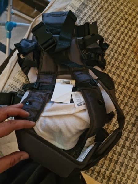 Baby Carrier (Brand: Chicco) 7.5 lbs to 25 lbs 1