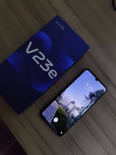 Vivo V23e 8/256 in excellent condition 1