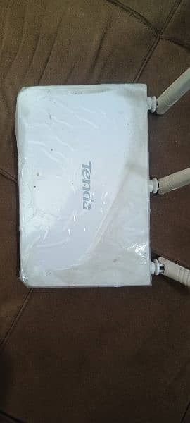 Tenda Device Sale With charger 2