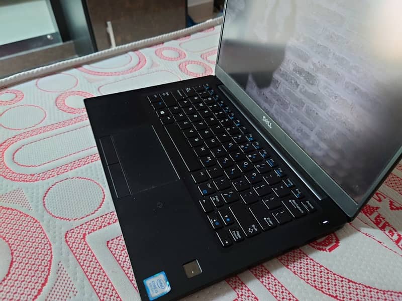 Dell Latitude 7390 Core i5 8th Gen ( 16/256gb ) 3