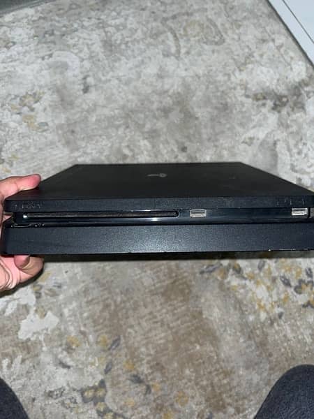 PS4 Slim 500 GB 0