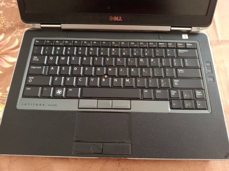 Dell Latitude E6430s Core i5 3rd Generation 1